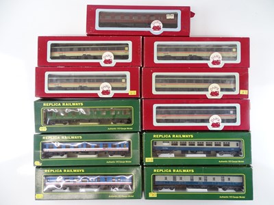 Lot 396 - A mixed group of passenger coaches by REPLICA...