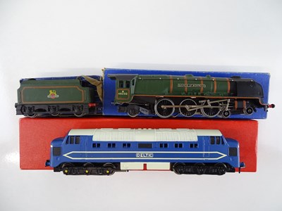 Lot 463 - A pair of HORNBY DUBLO locomotives comprising...