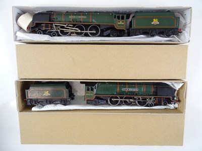 Lot 464 - A pair of HORNBY DUBLO 3-rail Duchess Class...