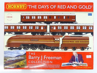 Lot 483 - A HORNBY R2907 'The Days of Red and Gold'...