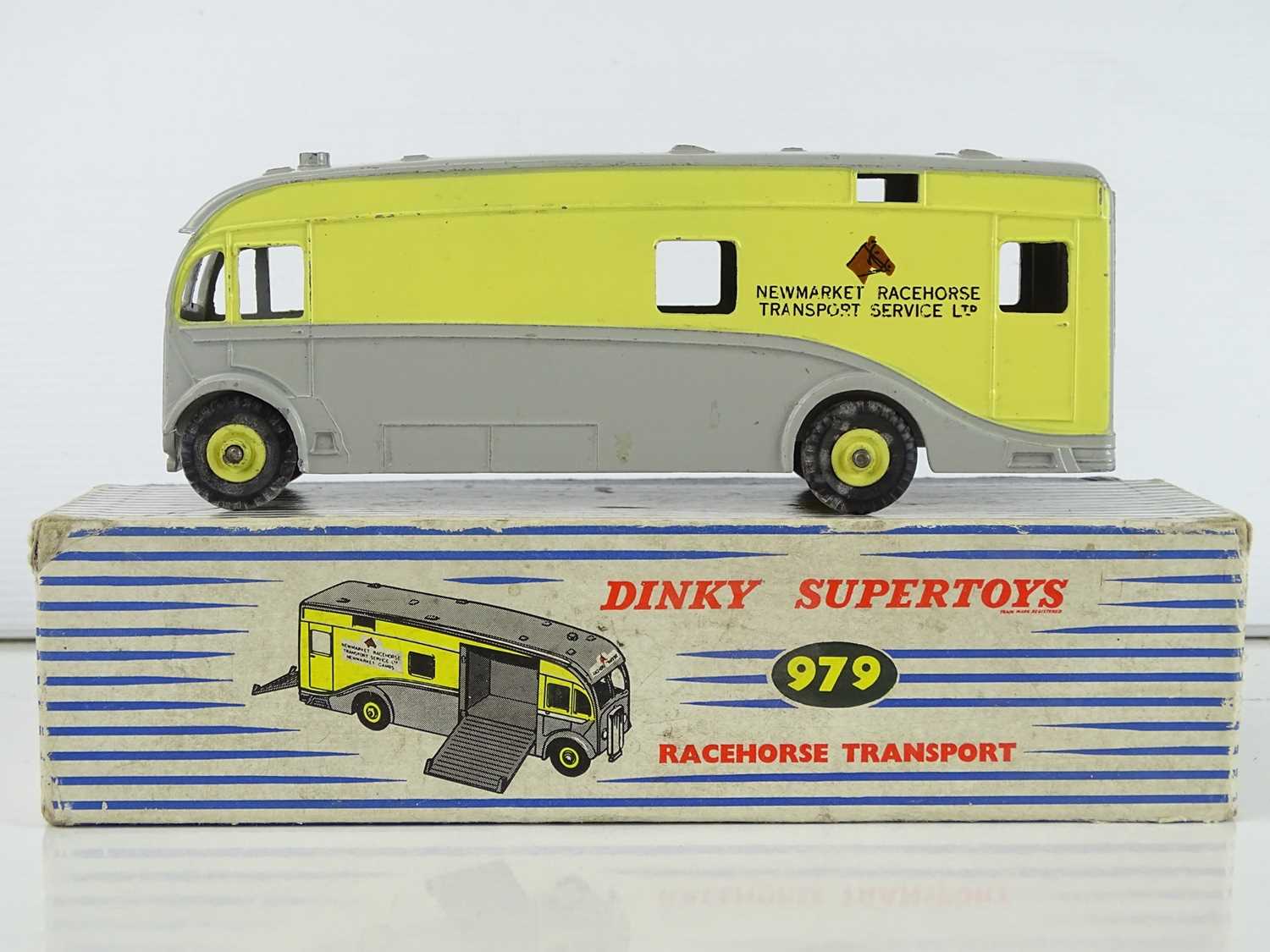Lot 133 - A DINKY Supertoys 979 Racehorse Transport...