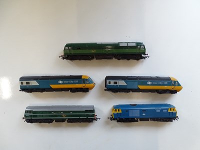 Lot 499 - A group of unboxed diesel locomotives by...