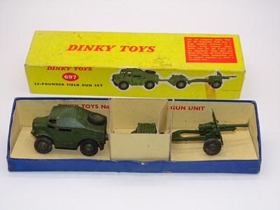 Lot 167 - A DINKY Toys 697 - 25-Pounder Field Gun Set -...