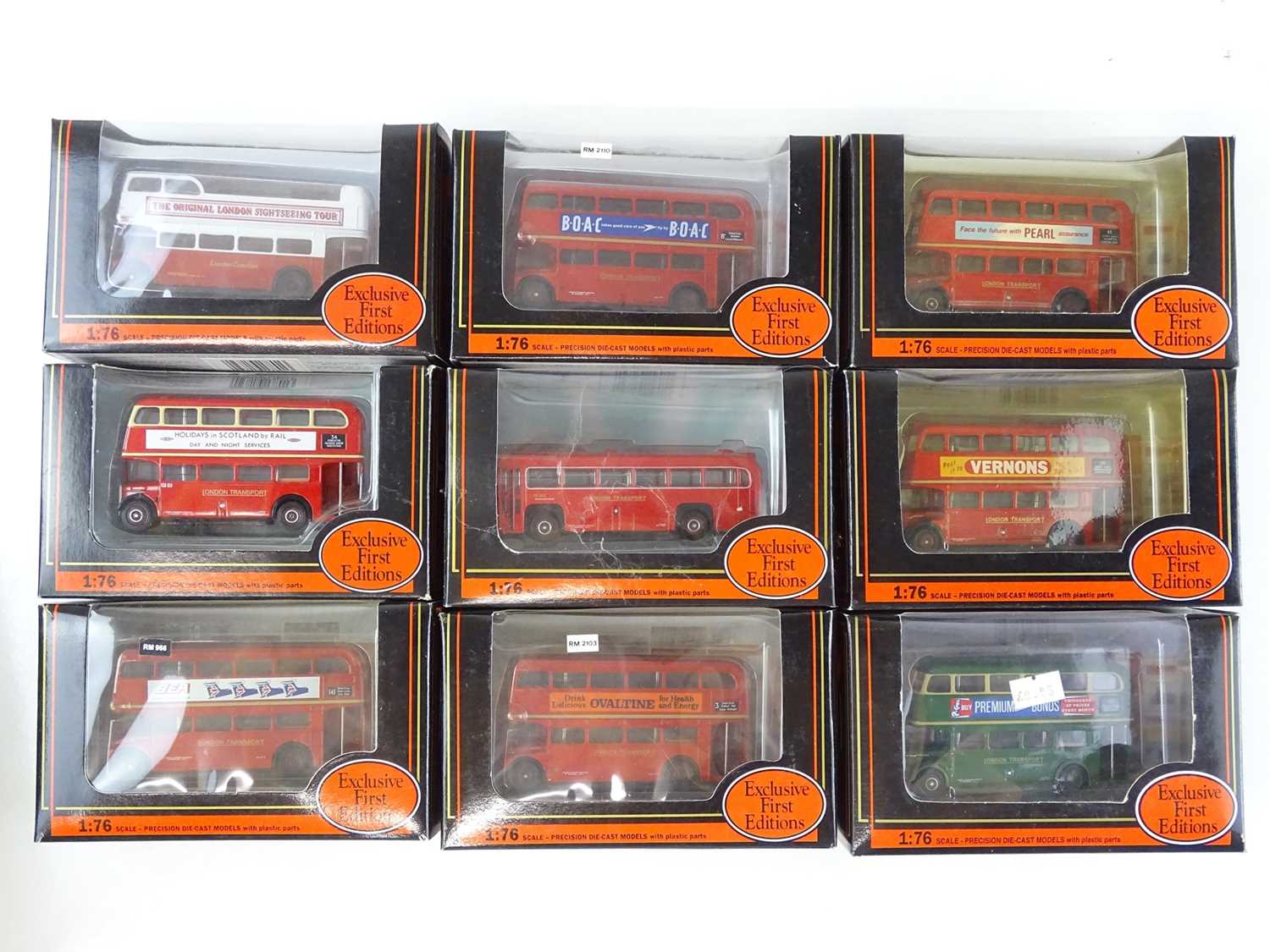 Lot 17 - A group of EFE 1:76 scale buses - all London...