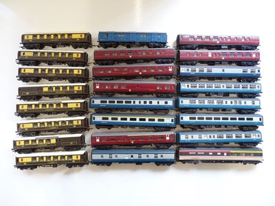 Lot 503 - A large quantity of unboxed coaches by HORNBY...