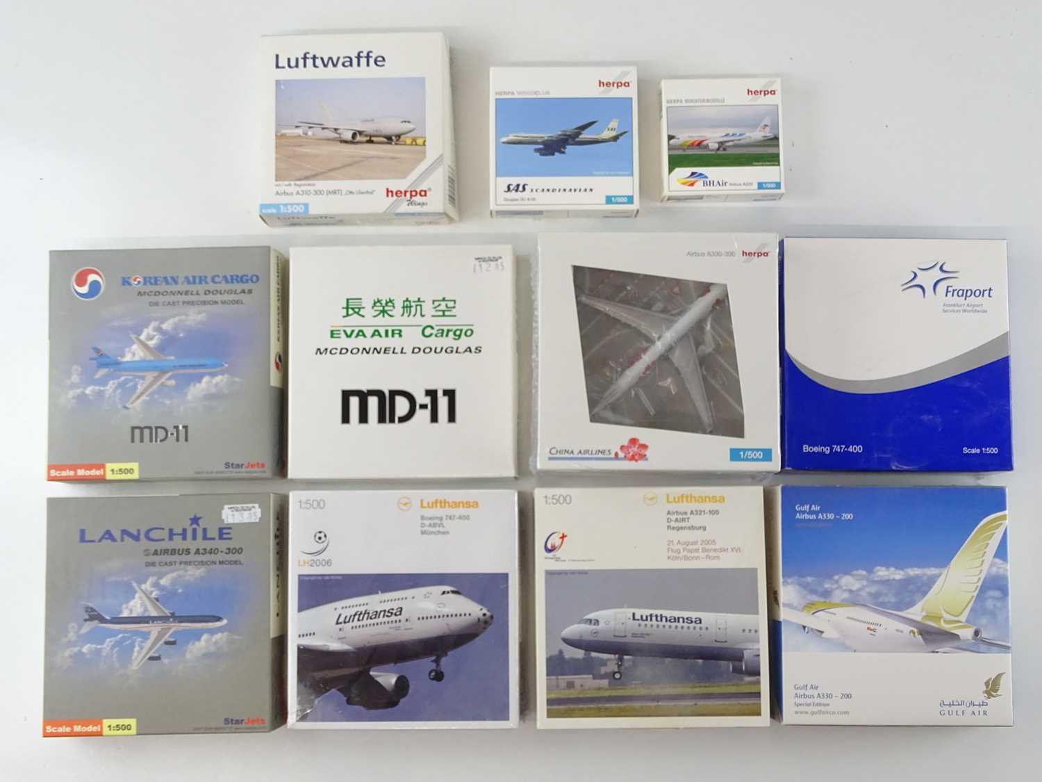 Lot 2 - A group of 1:500 scale aircraft models - G/VG...
