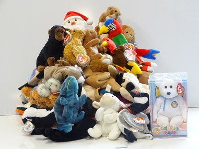 Lot 207 - A large quantity of TY BEANIE BABIES (approx 6"...