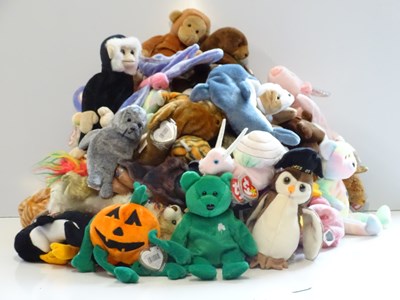 Lot 208 - A large quantity of TY BEANIE BABIES (approx 6"...