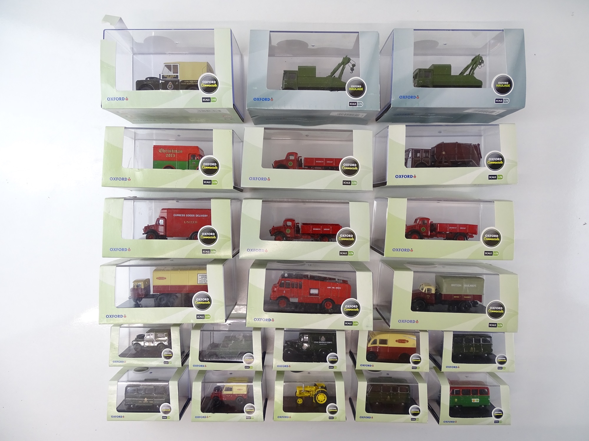 Lot 21 A group of OXFORD DIECAST 176 scale vehicles