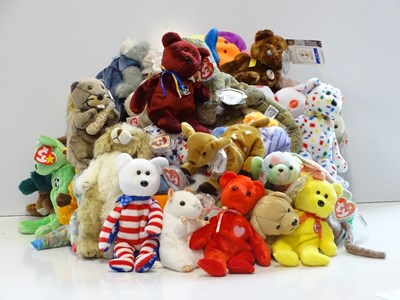 Lot 212 - A large quantity of TY BEANIE BABIES (approx 6"...