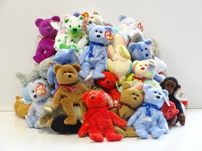 Lot 214 - A large quantity of TY BEANIE BABIES (approx 6"...