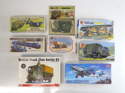 Lot 222 - A mixed group of unbuilt plastic kits by...