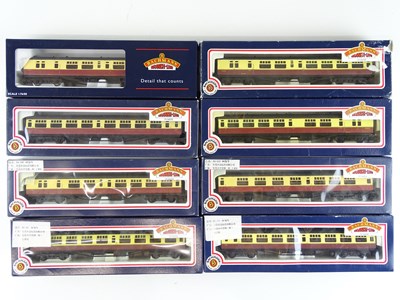 Lot 507 - A group of BACHMANN Bulleid passenger coaches...