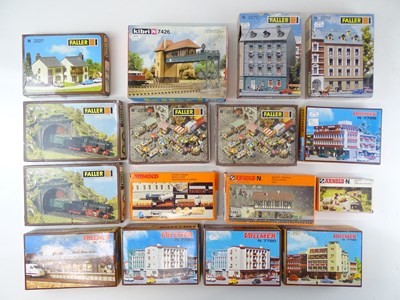 Lot 266 - A group of unbuilt European outline N gauge...