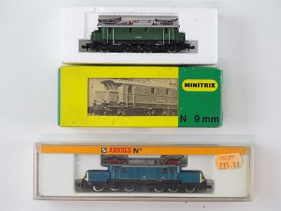 Lot 299 - A pair of German Outline N Gauge electric...