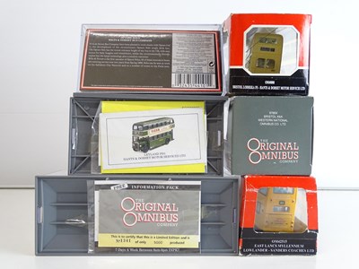 Lot 3 - A group of 1:76 scale buses by CORGI OOC in...