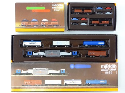 Lot 316 - A pair of MARKLIN Z Gauge German Outline wagon...