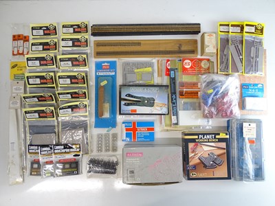 Lot 322 - A quantity of kits, accessories and tools for...