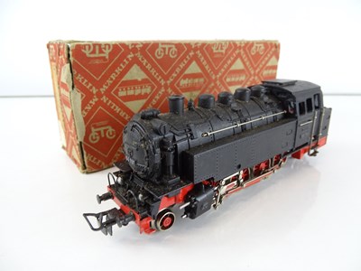 Lot 338 - A MARKLIN rare vintage German Outline TT800...