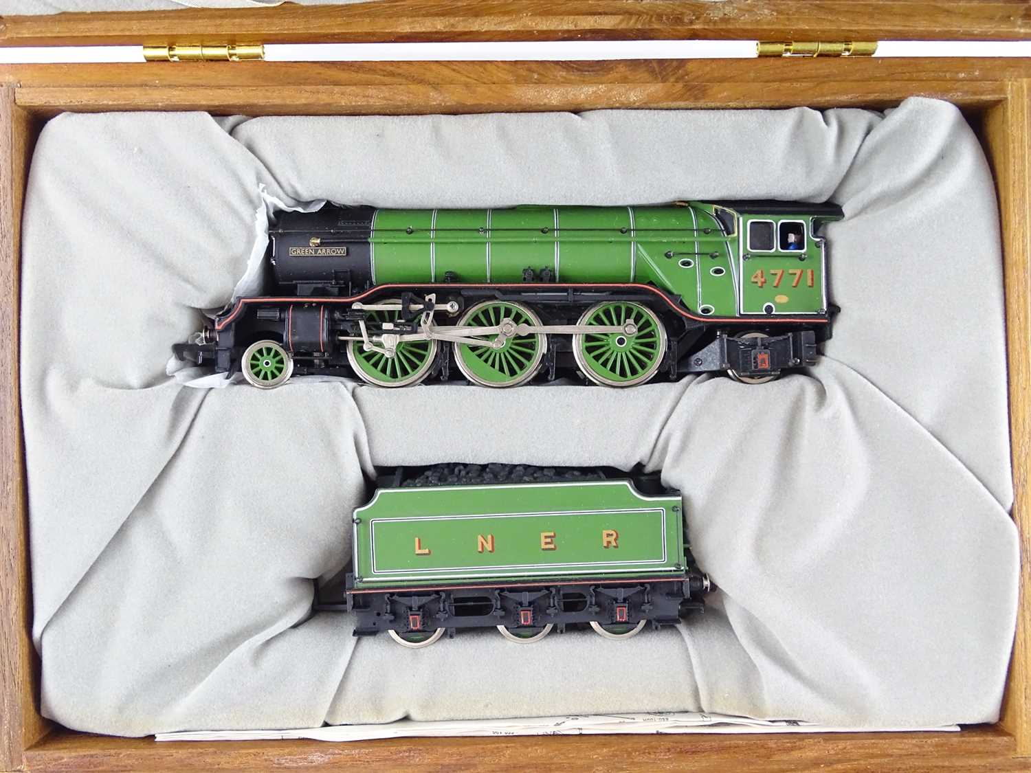 Lot 349 - A BACHMANN 31-550 Class V2 steam locomotive in...