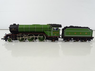 Lot 349 - A BACHMANN 31-550 Class V2 steam locomotive in...