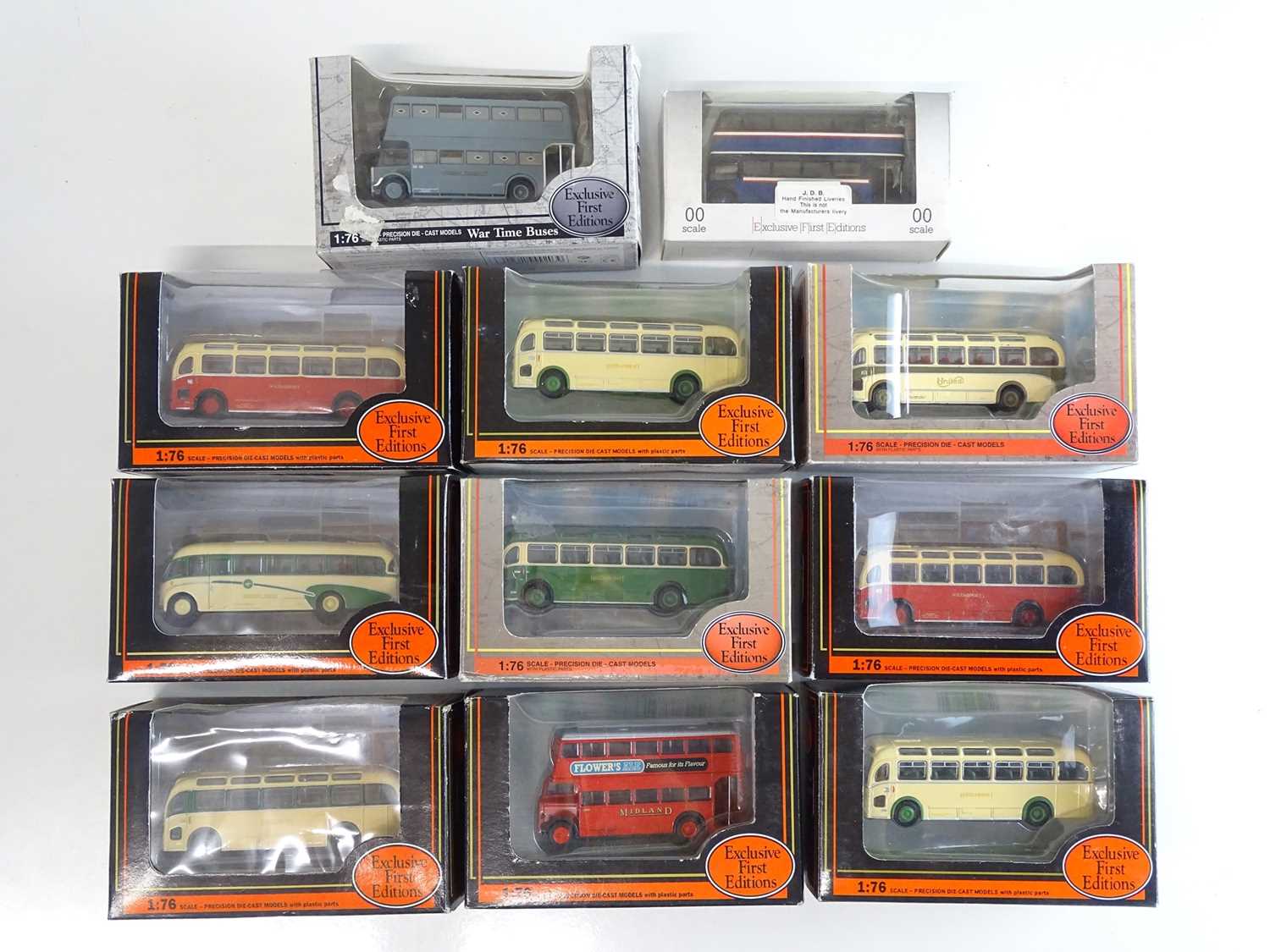 Lot 35 - A mixed group of 1:76 scale buses by EFE in...