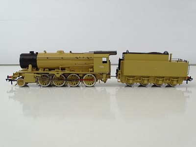 Lot 351 - A BACHMANN 32-255A WD Austerity in the rarer...