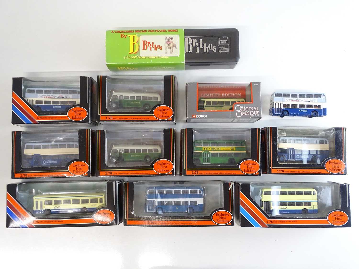 Lot 36 - A mixed group of 1:76 scale buses by EFE, OOC...