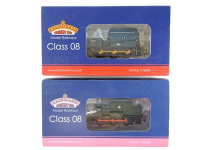 Lot 520 - A pair of BACHMANN Class 08 diesel shunting...