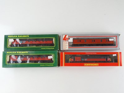 Lot 393 - A group of parcels rolling stock by HORNBY,...