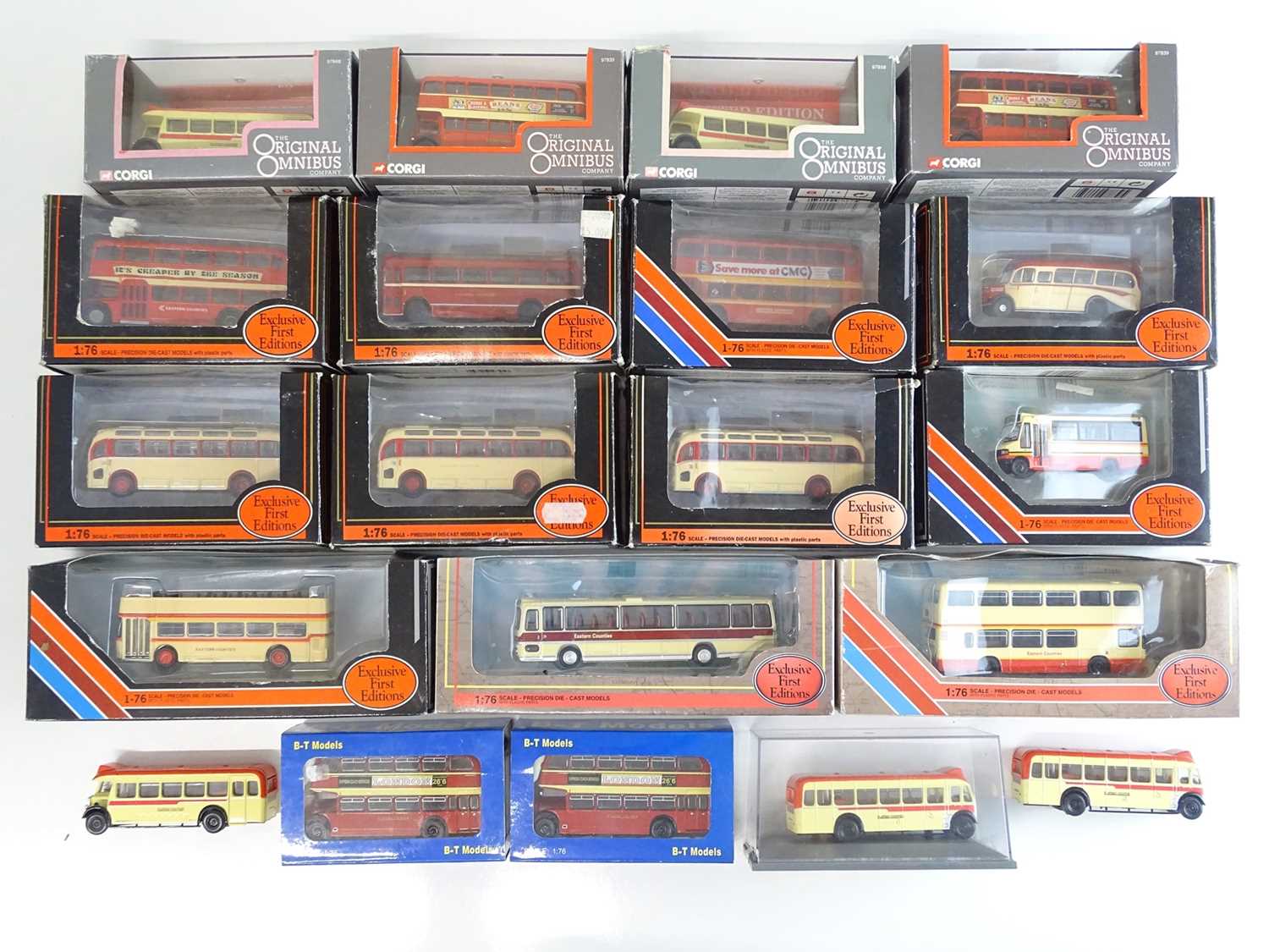 Lot 4 - A group of 1:76 scale buses by EFE, CORGI OOC...