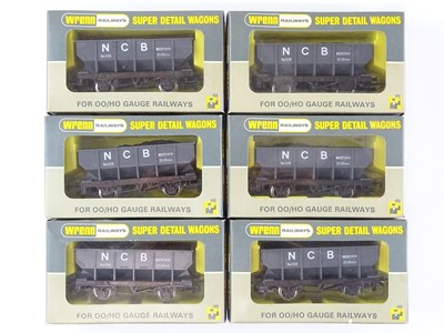 Lot 417 - A group of WRENN W5035 NCB Hopper Wagons - VG...