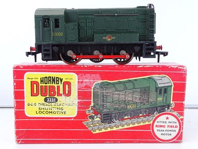 Lot 427 - A HORNBY DUBLO 2-rail 2231 Class 08 diesel...