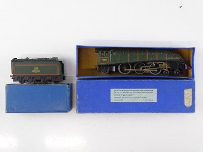 Lot 431 - A HORNBY DUBLO 3-rail EDL12 Class A4 steam...