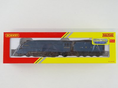 Lot 442 - A HORNBY R3285TTS Class A4 steam locomotive in...