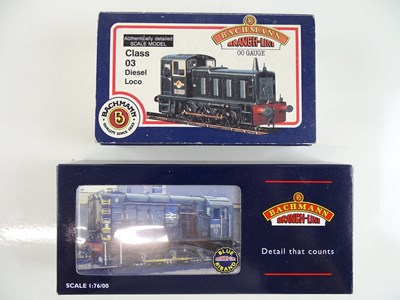 Lot 530 - A pair of BACHMANN diesel shunting locomotives...