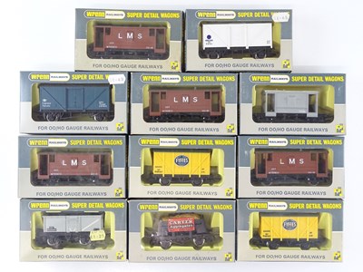 Lot 482 - A mixed group of WRENN wagons as lotted - G/VG...