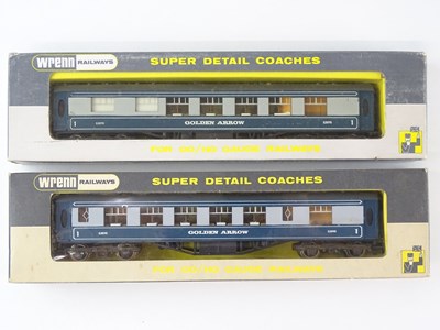 Lot 511 - A pair of WRENN Pullman coaches in Golden...