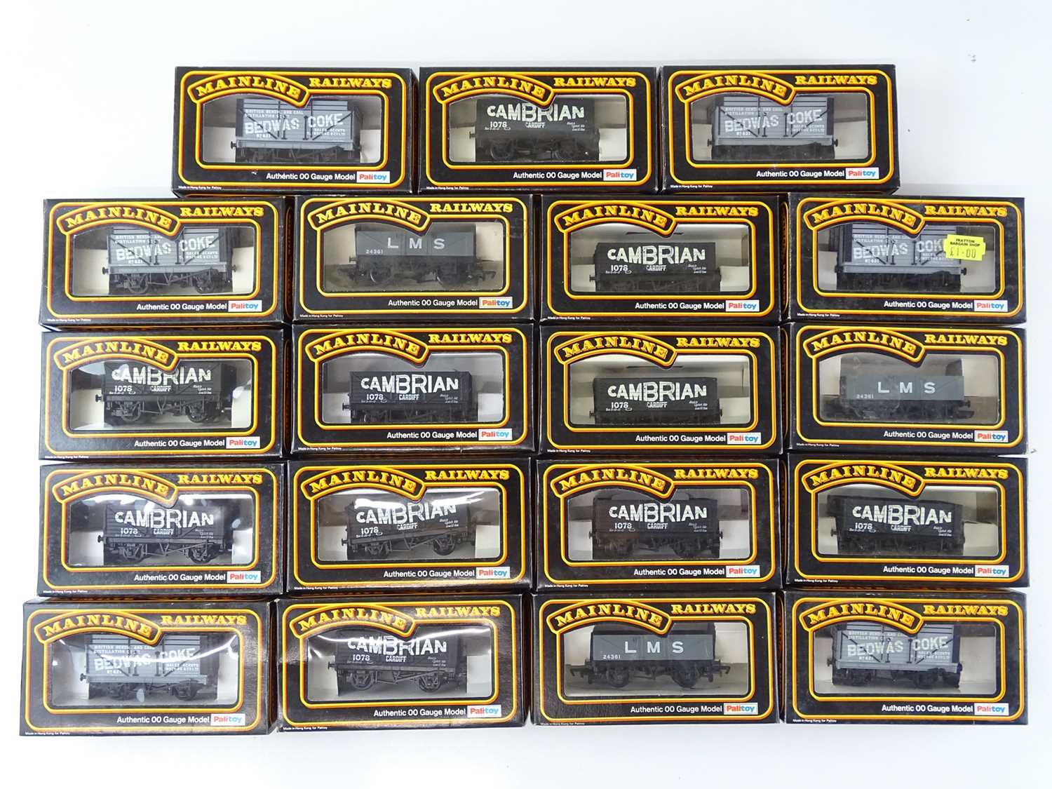 Lot 514 - A quantity of MAINLINE wagons in various...