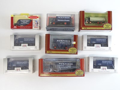 Lot 58 - A small group of diecast lorries by EFE and...