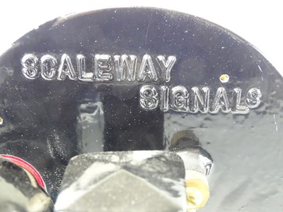 Lot 238 - A pair of SCALEWAY GWR ground shunt signals,...