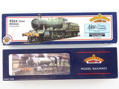 Lot 555 - A pair of BACHMANN Western Region steam...