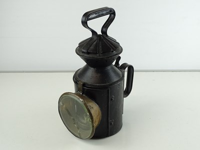 Lot 155 - A North British Railways hand lamp