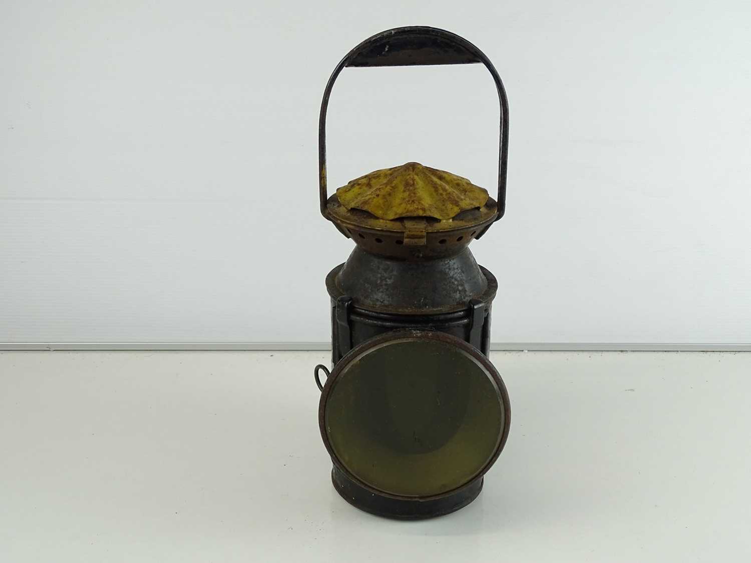 Lot 156 - A Southern Railways (Eastleigh) hand lamp with...