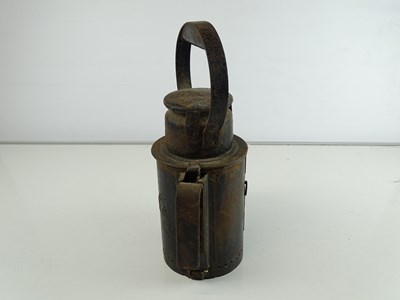 Lot 159 - An LMS railway hand lamp