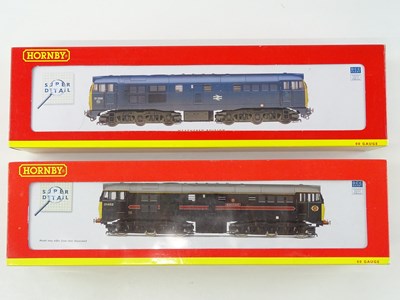 Lot 562 - A pair of HORNBY Class 31 diesel locos in BR...