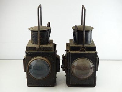 Lot 191 - A pair of railway goods train side lamps (2)