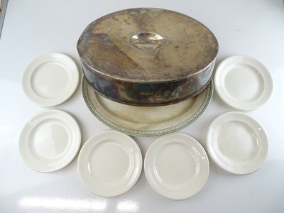Lot 61 - A quantity of LNER dining items comprising...
