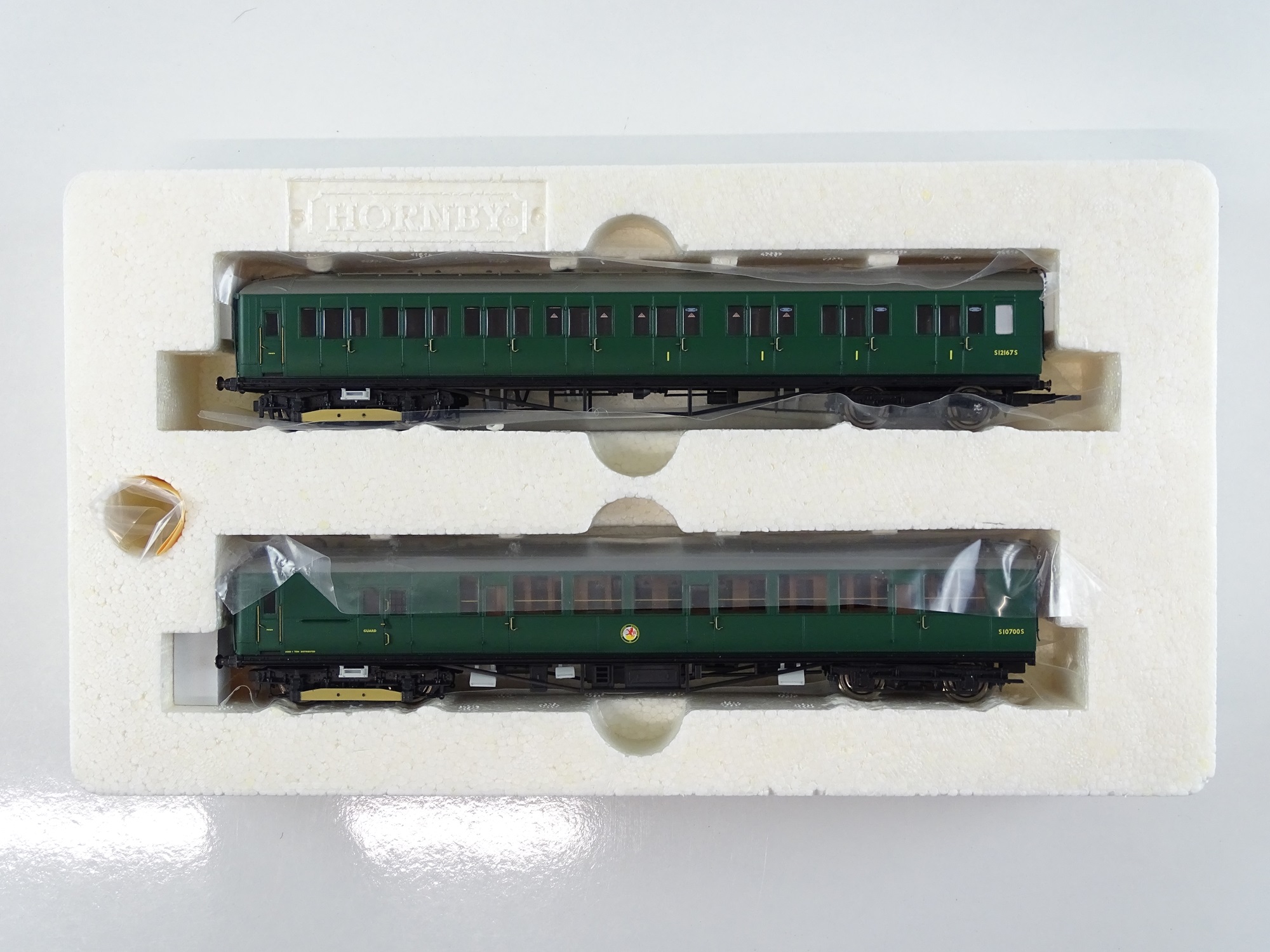 Lot 575 - A HORNBY R3162 2-BIL 2 car electric multiple