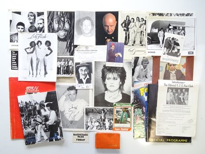 Lot 441 - A large group of music and TV related...